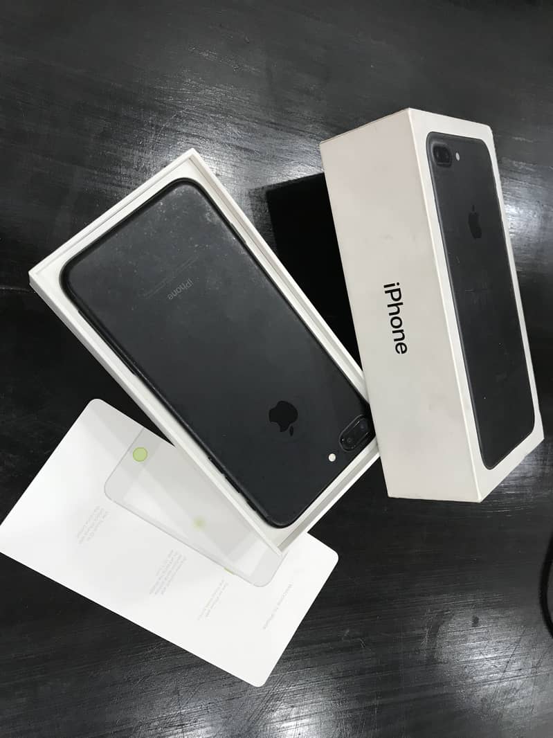 Apple iPhone 7 Plus 1
