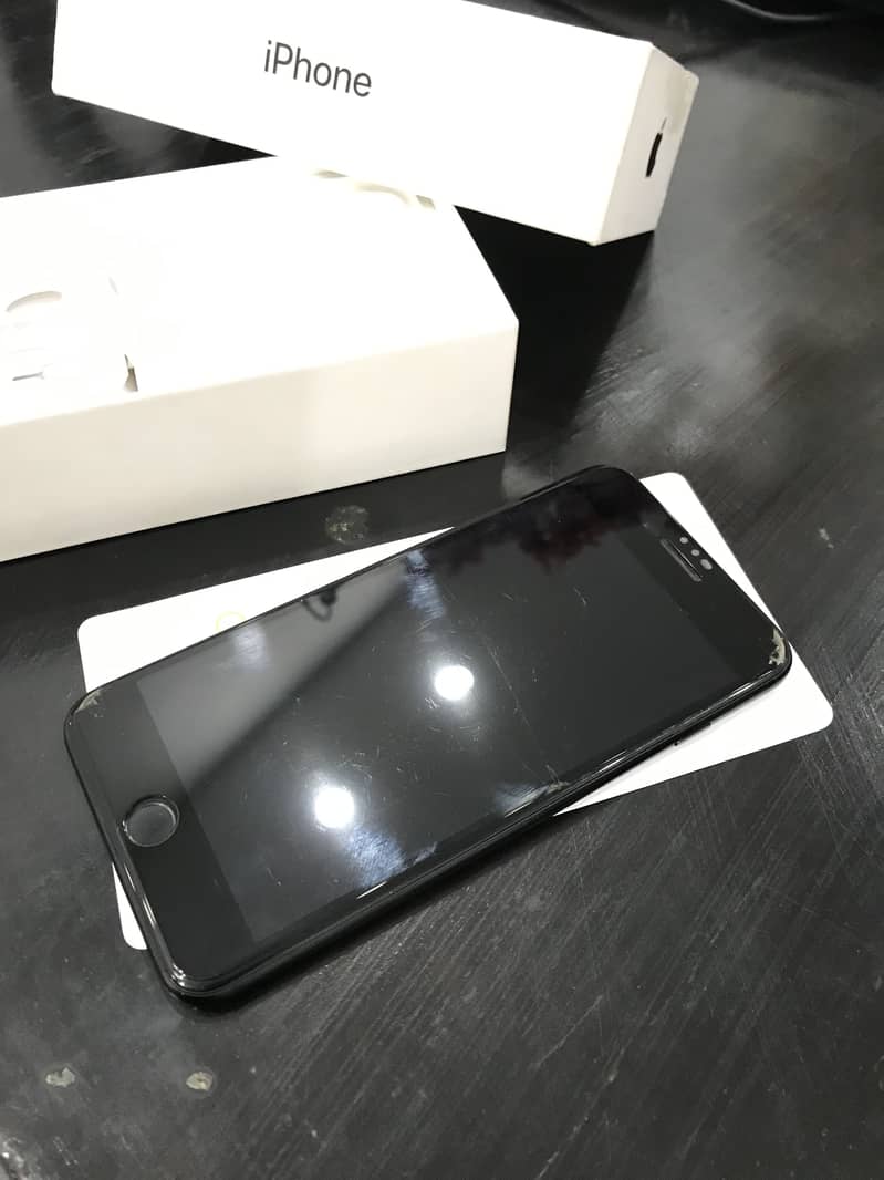 Apple iPhone 7 Plus 2