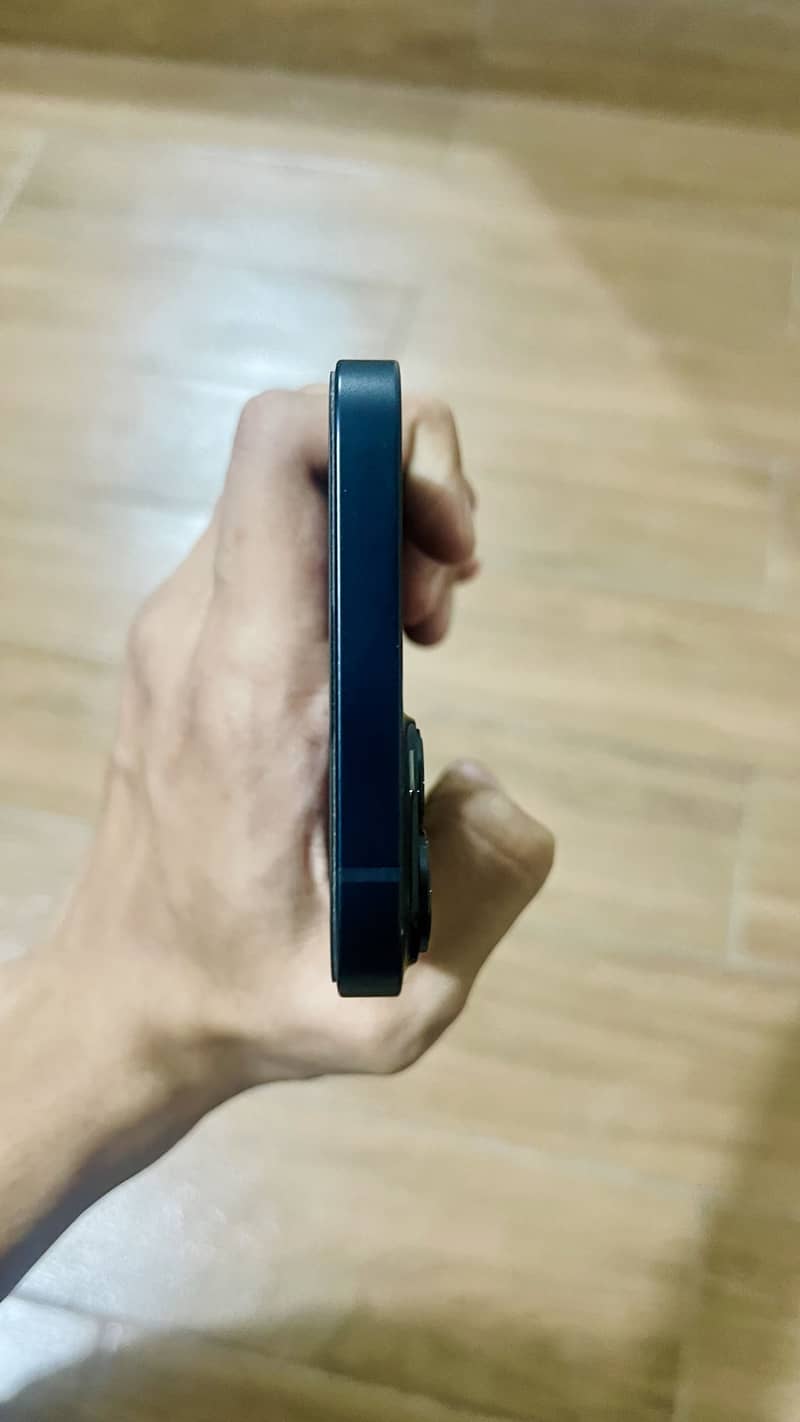 IPhone 14 Plus 2