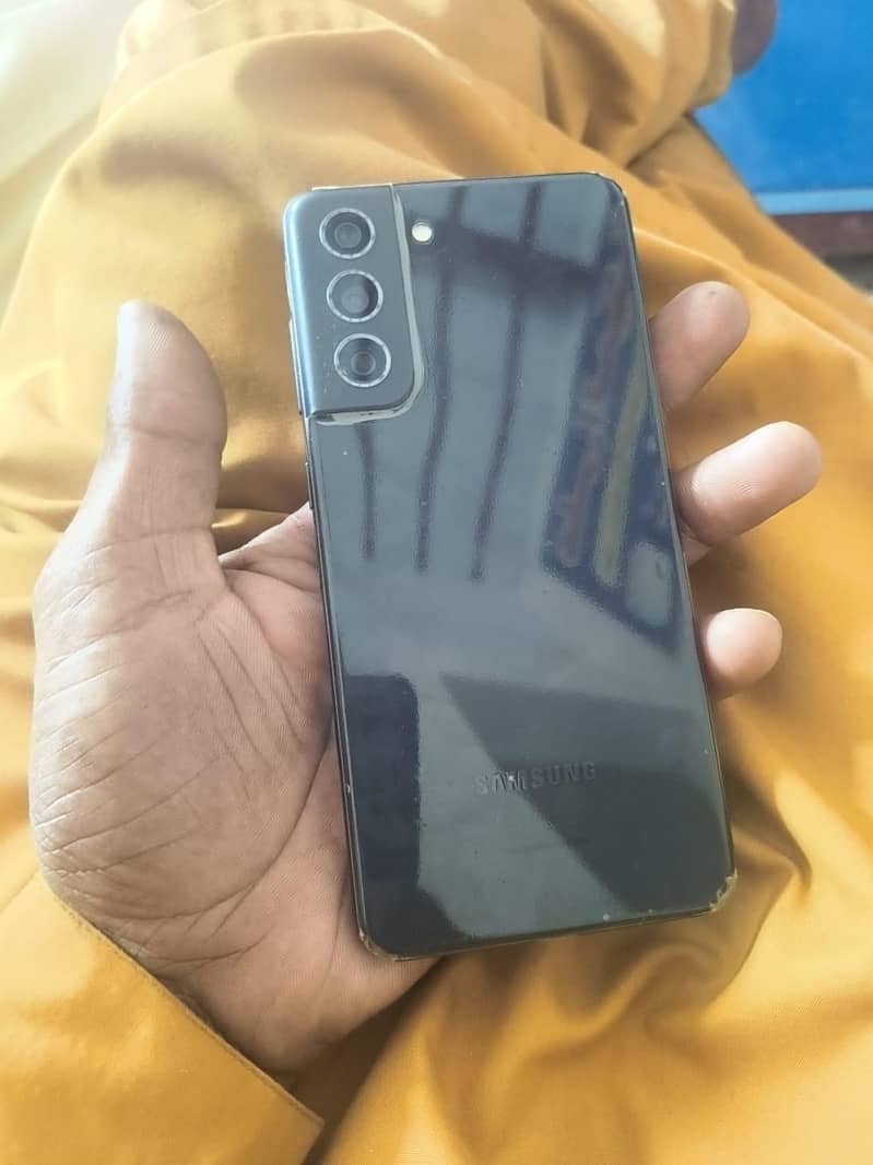Samsung Mobile S21 fe 2