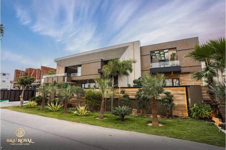 2 KANAL ELEGANT AND FULLY FURNISHED SUPER HOT LOCATED BUNGALOW IS AVAILABLE IN THE BEST BLOCK OF DHA LAHORE.
