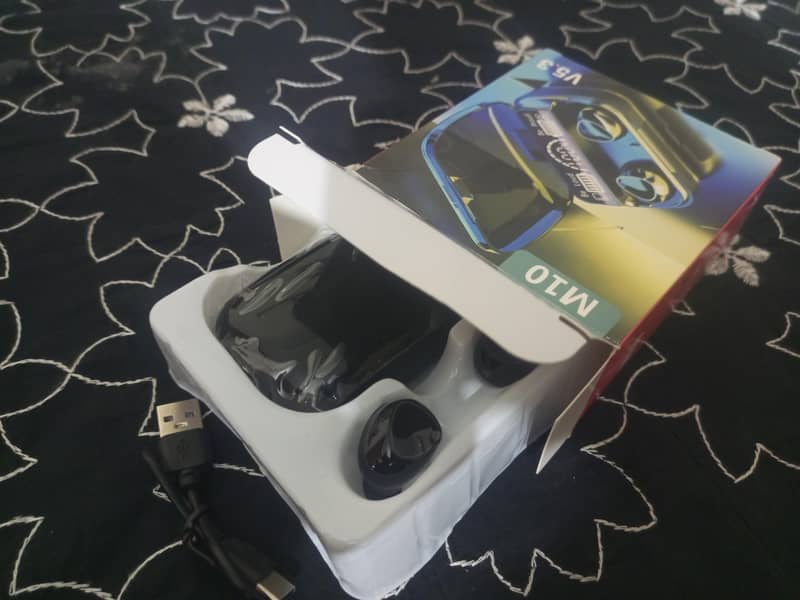 m10 airbuds 3