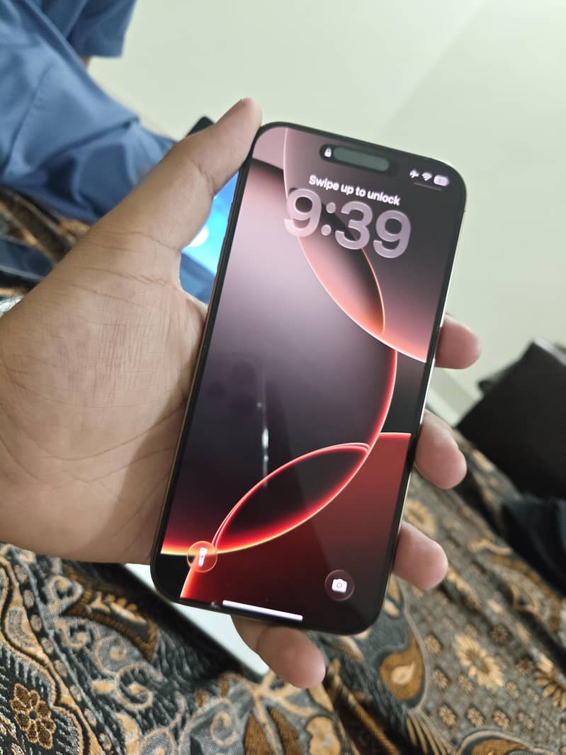 Apple iPhone 16 Pro Max JV 2