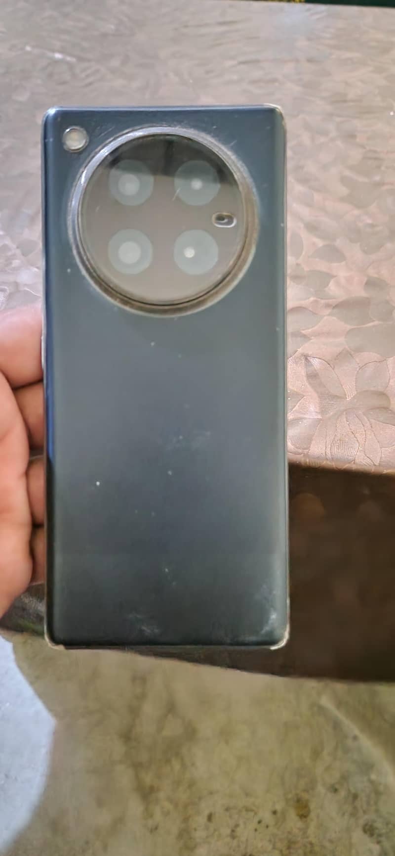 Infinix Zero 40 4