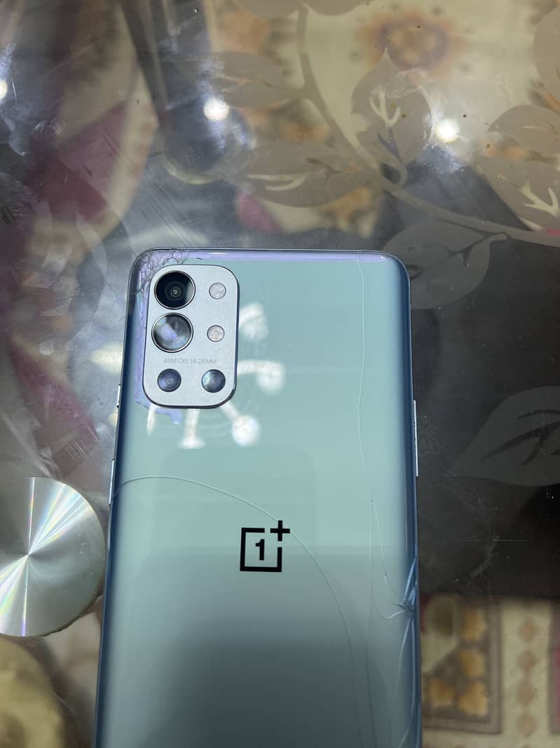 One Plus 9r 1