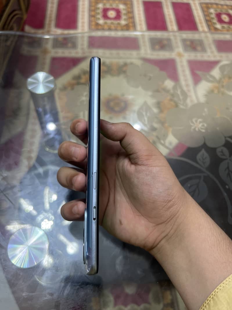 One Plus 9r 2