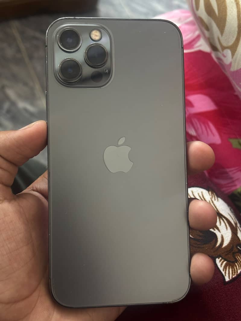 Apple iPhone 12 Pro 4
