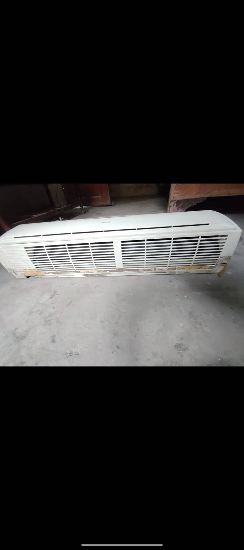 Haier 1.5 ton indoor 1