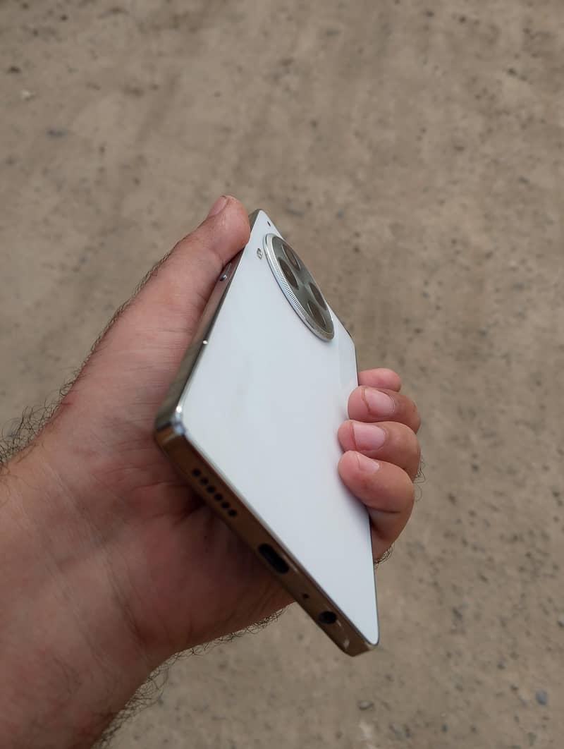 Tecno CAMON 30 2