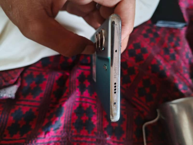 Tecno CAMON 40 Pro 1