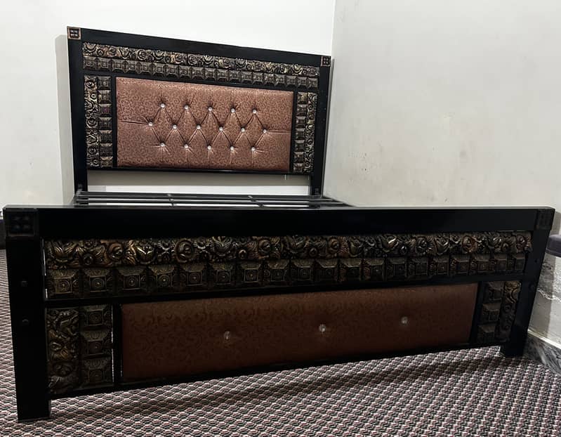 double bed 0