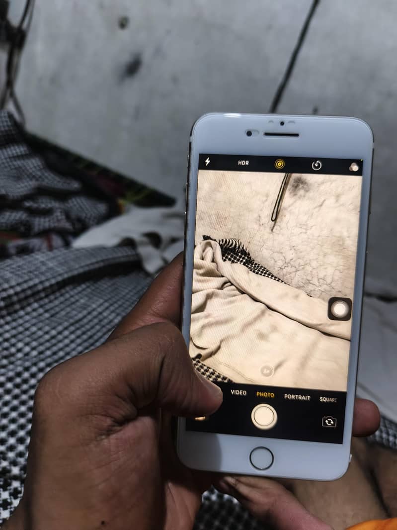 Apple iPhone 7 Plus 9