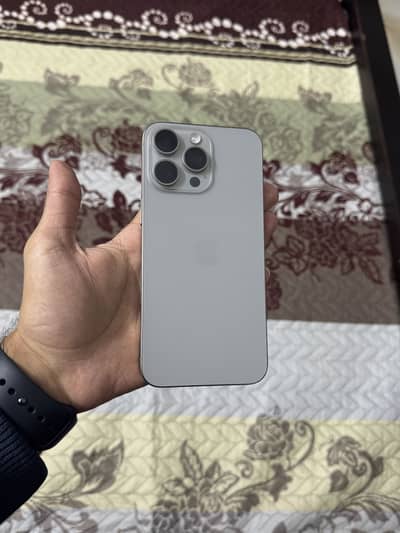 Apple iPhone 15 Pro Max