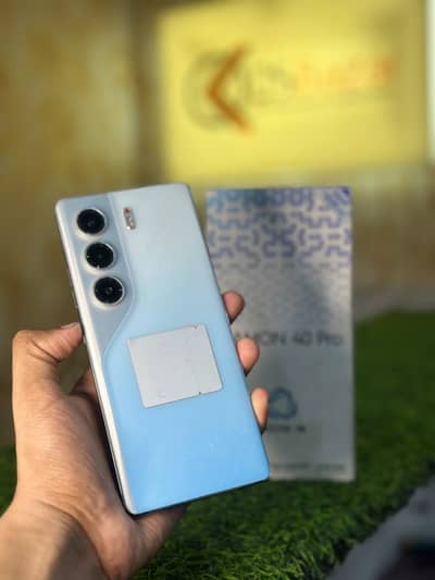 Tecno Camon 40 Pro 8GB Ram 256GB Storage With Box & Original 45W Charg