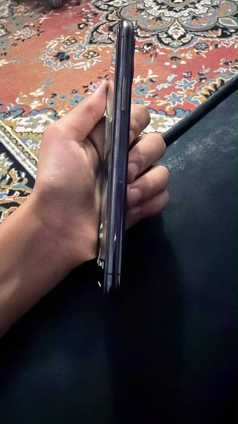 iPhone 11 Pro 2