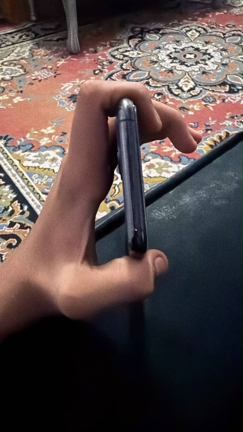 iPhone 11 Pro 3