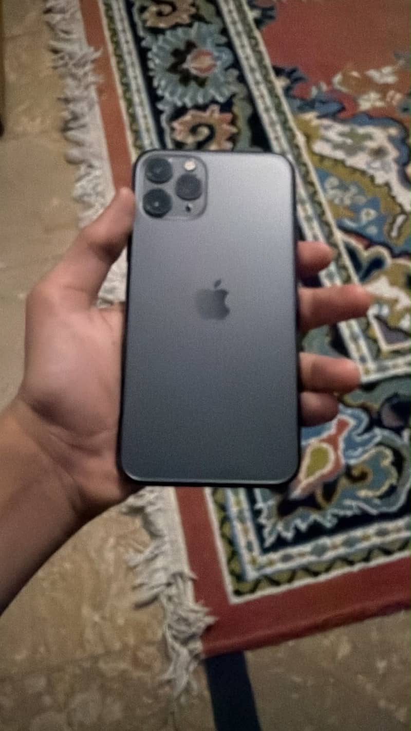 iPhone 11 Pro 5