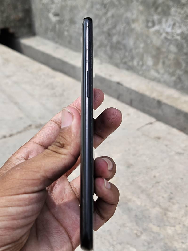 One Plus 6T 2