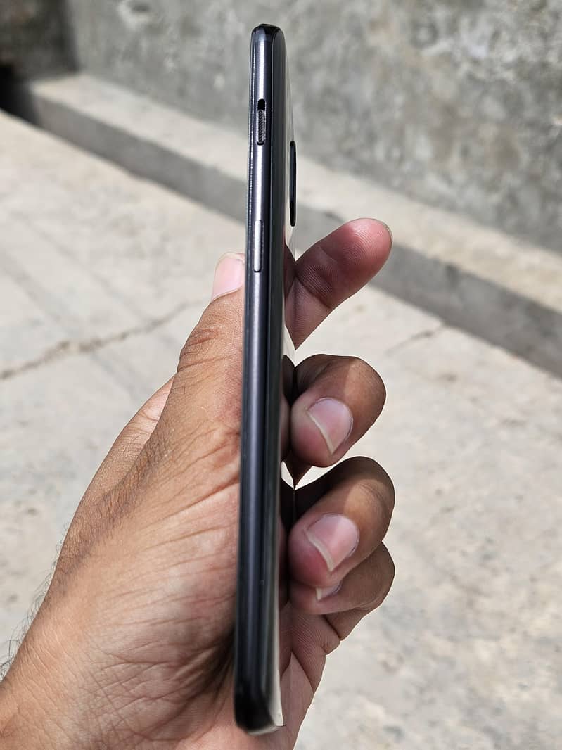One Plus 6T 4