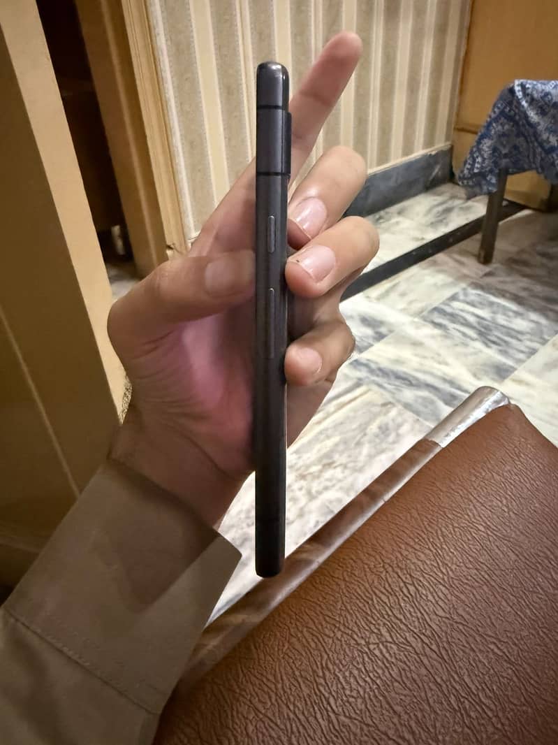 Google Pixel 7a 2