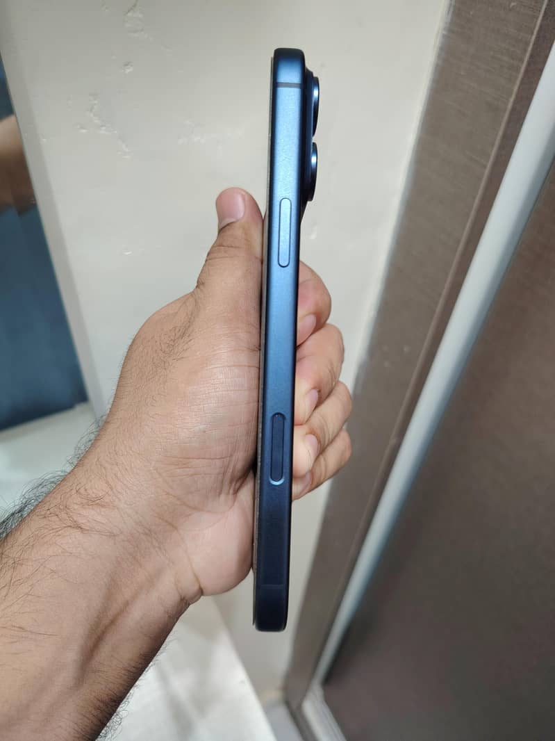 iPhone 17 Pro Max JV 4