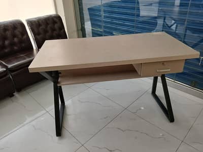 Office Table / Computer Desk