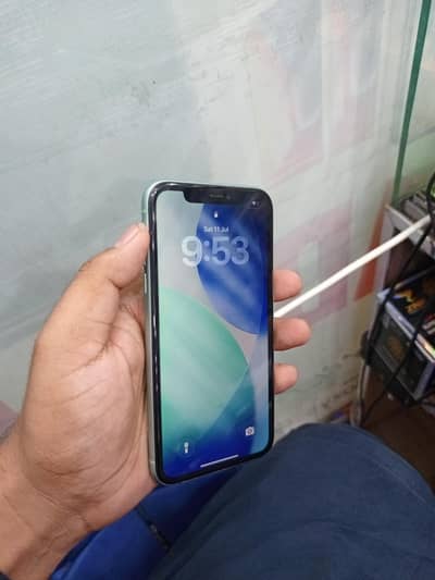 Apple iPhone 11