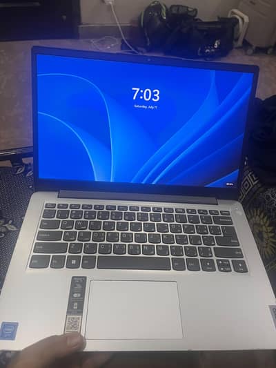 Lenovo IdeaPad 1i