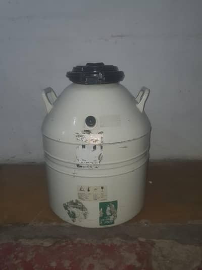 MVE ET-47 liquid nitrogen cryogenic tank