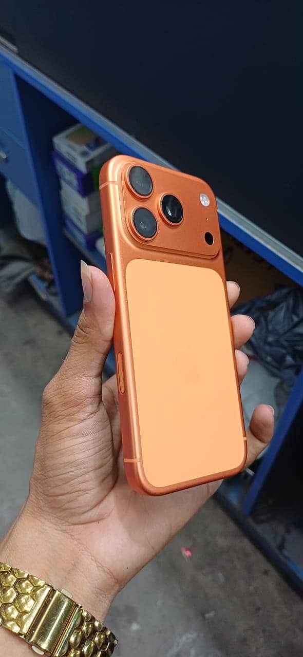 Apple iPhone 17 Pro 2