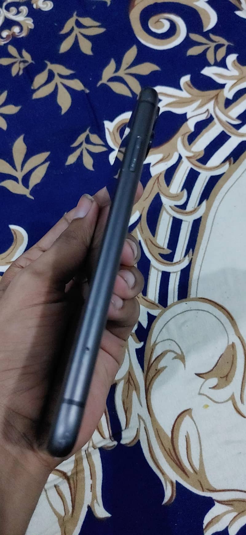 Apple iPhone 11 3