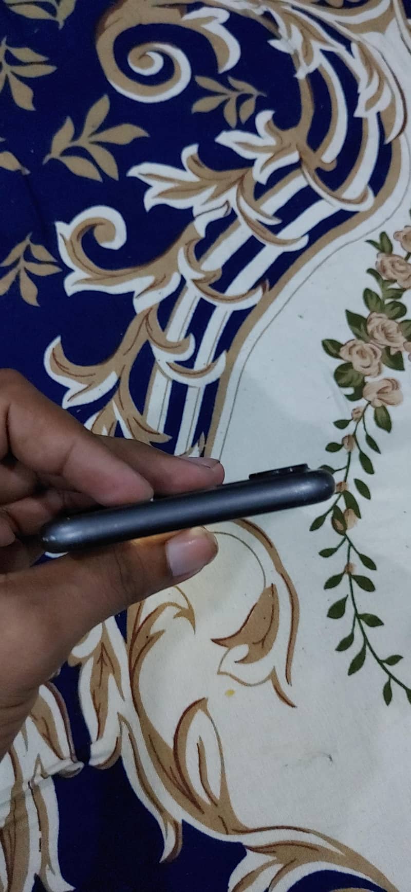 Apple iPhone 11 4