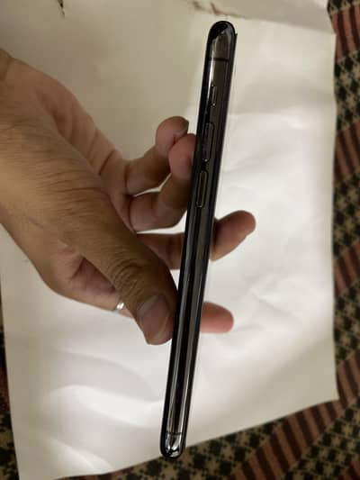 Apple iPhone 11 Pro