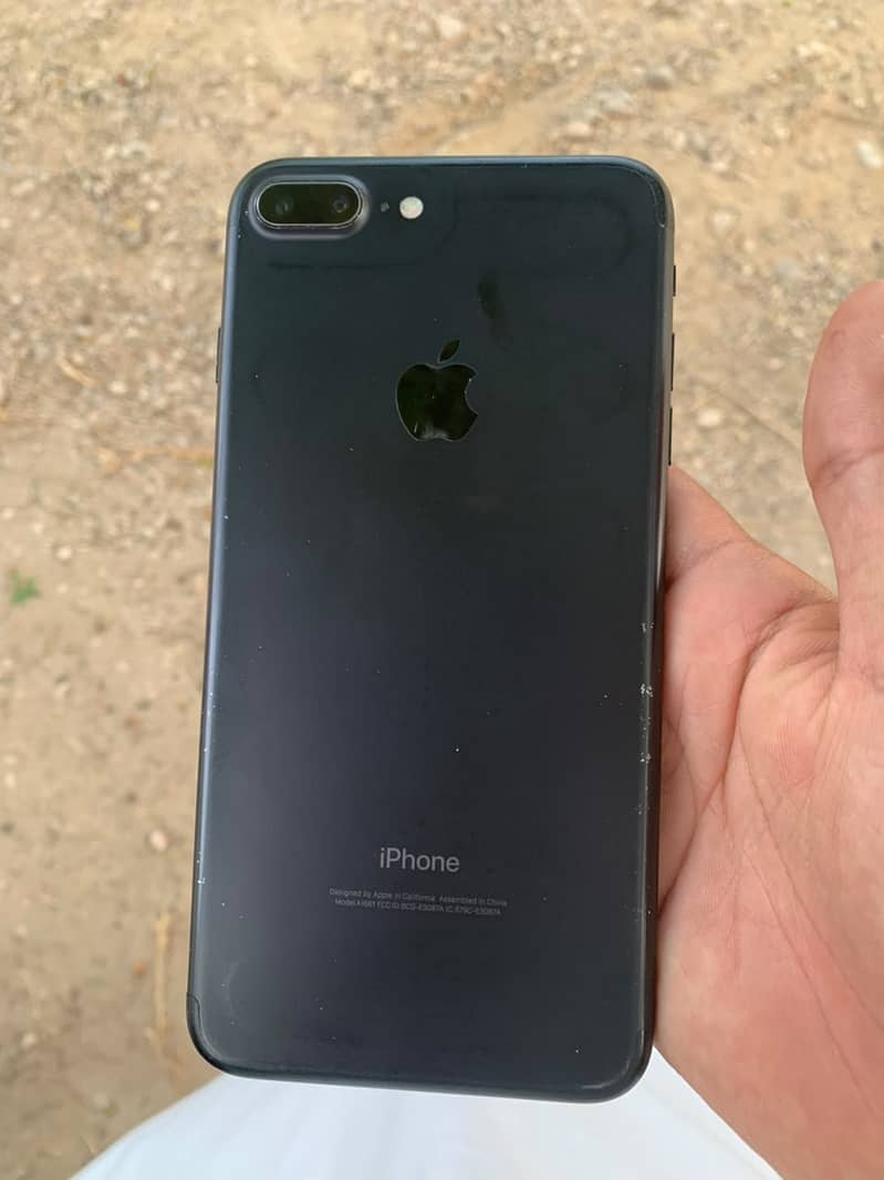 Apple iPhone 7 Plus 0