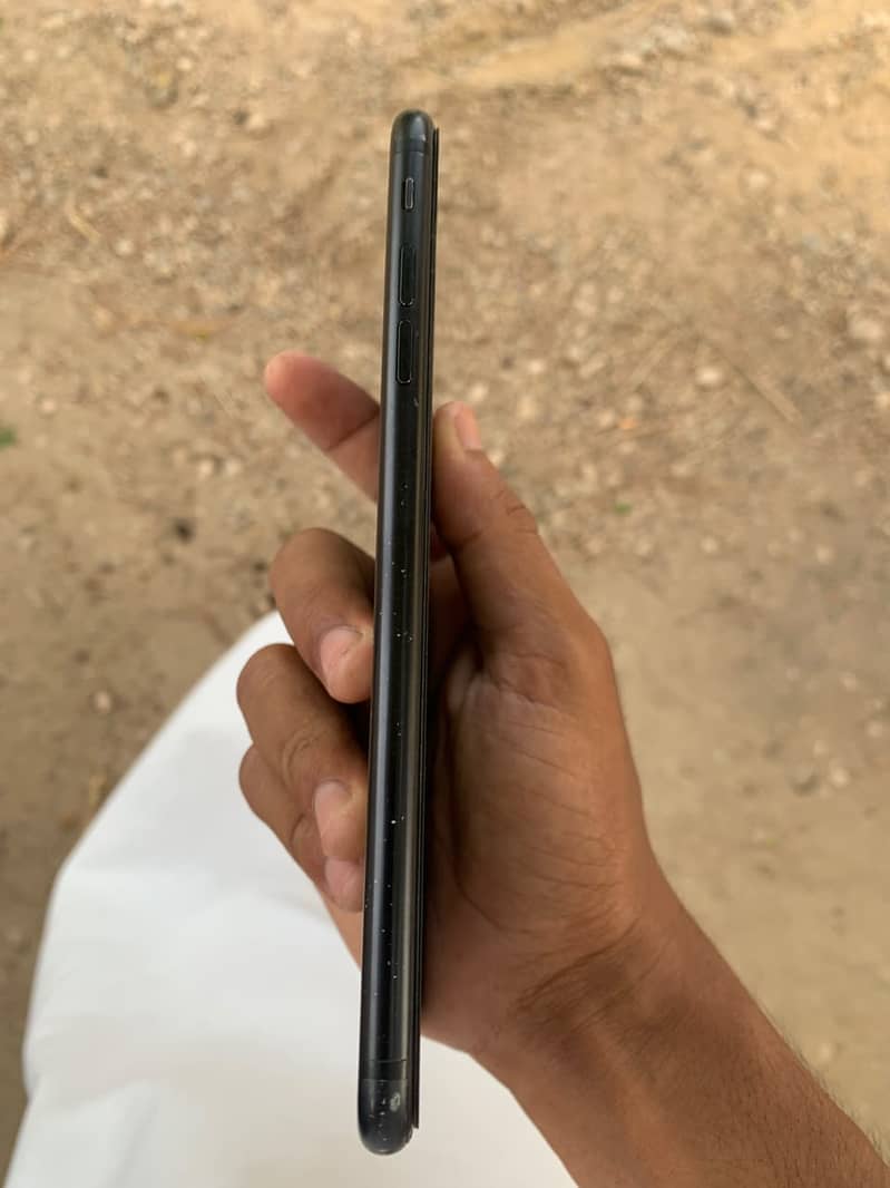 Apple iPhone 7 Plus 4