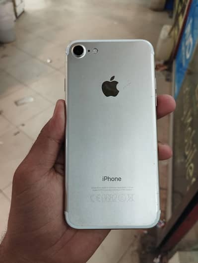 Apple iPhone 7