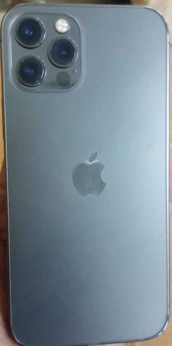 Apple iPhone 12 Pro 3