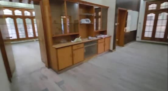 Showcase Almirah | Dresser | Shelves Urgently Sal€