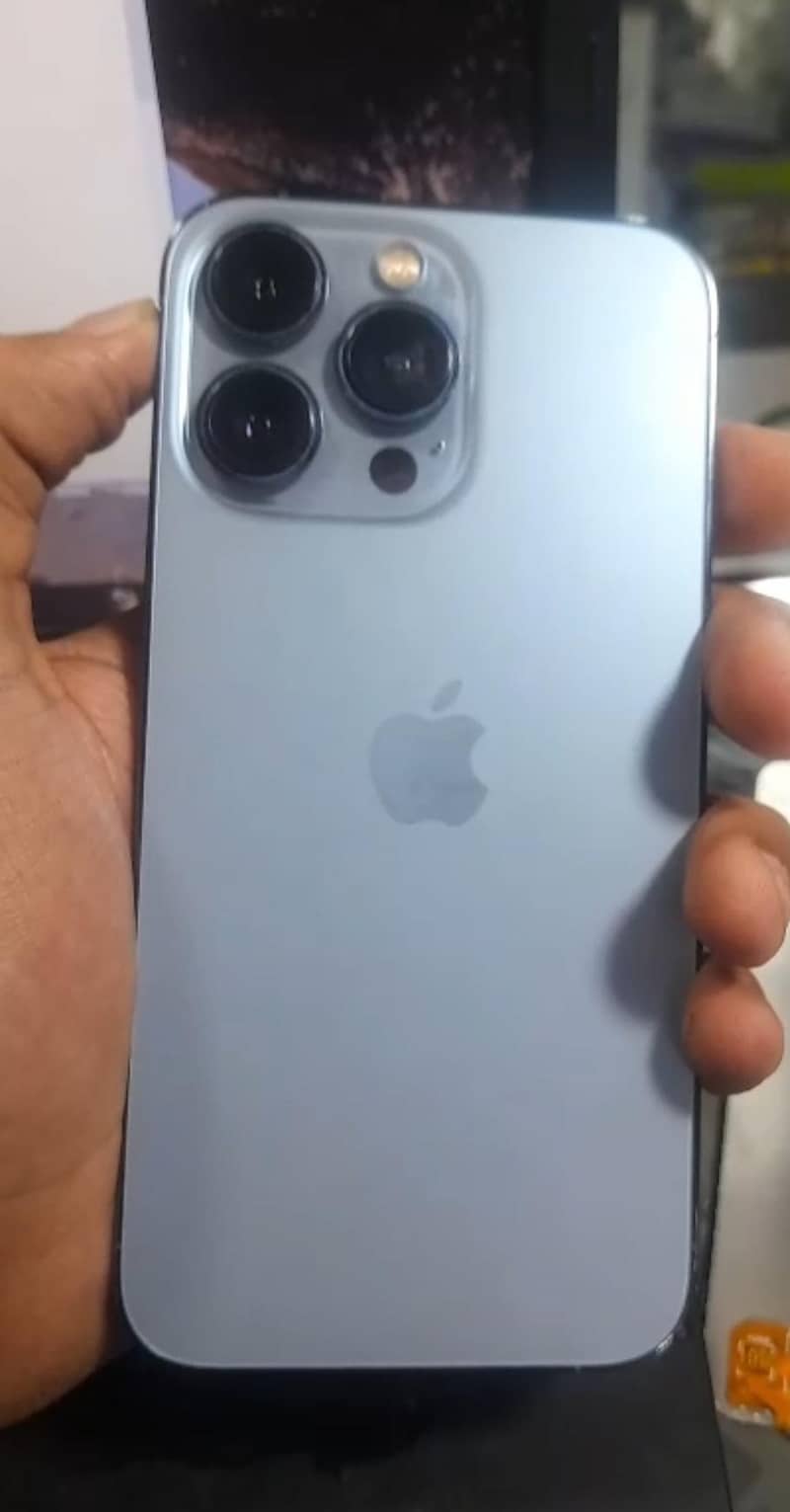 Apple iPhone 13 Pro 0