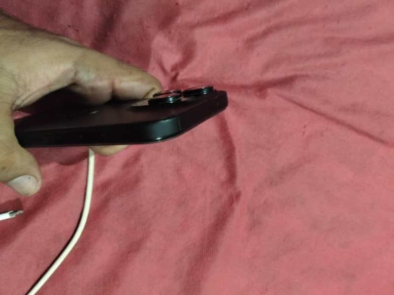 Apple iPhone 16 Pro factory unlock 1