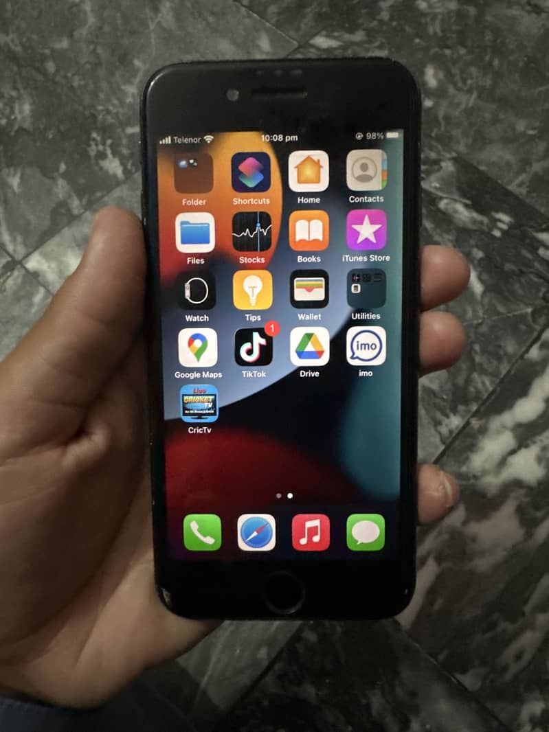 Apple iPhone 7 1