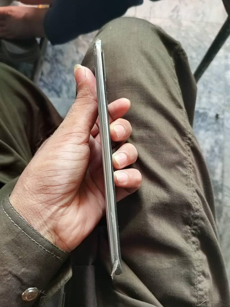 Techno spark 40 pro plus 5G 2