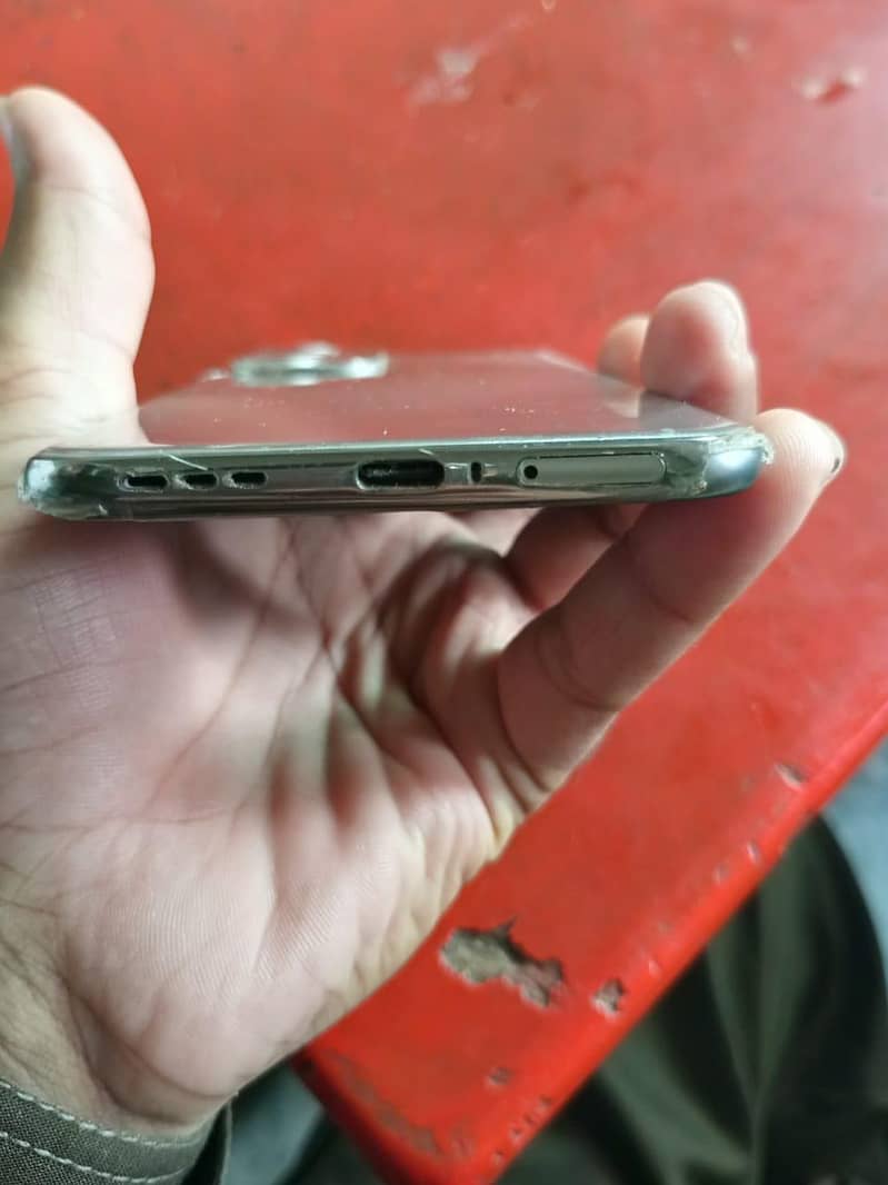 Techno spark 40 pro plus 5G 3