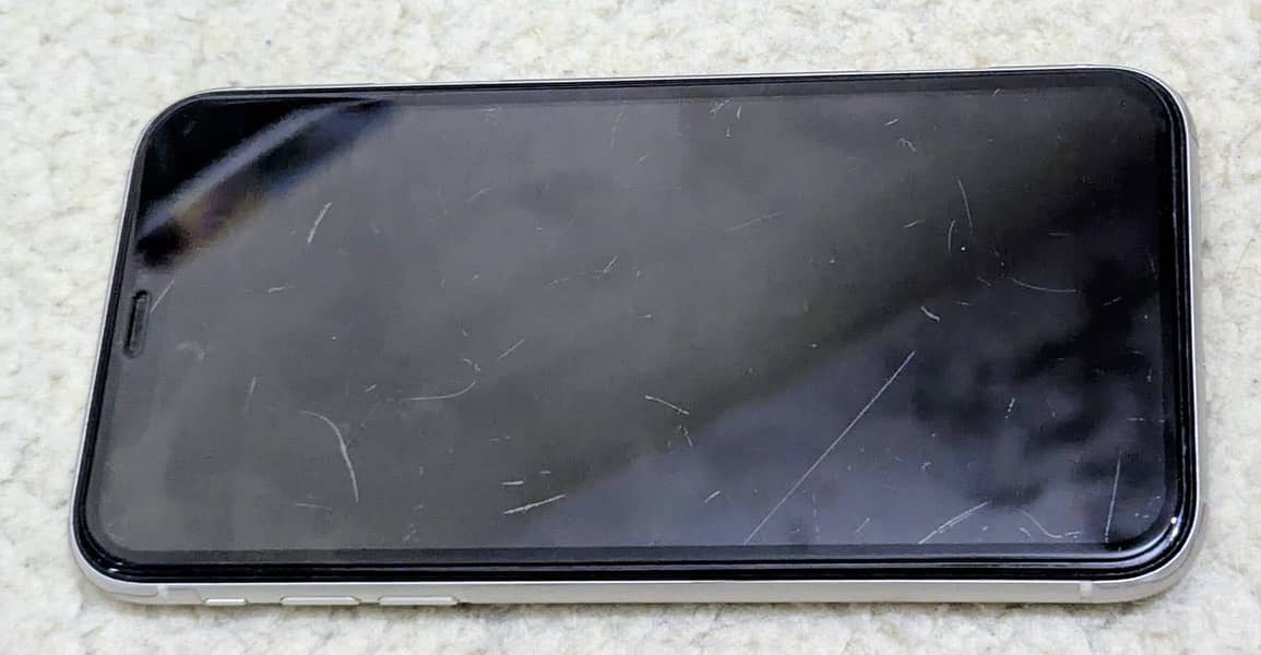 Apple iPhone 11 5