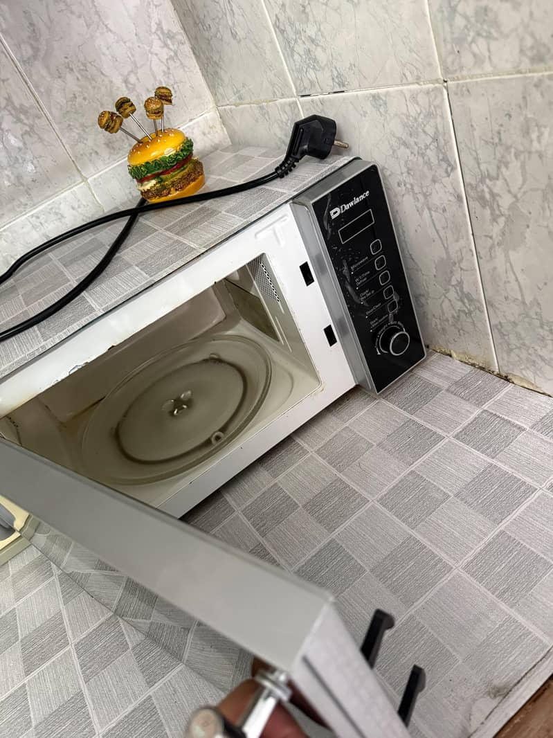 Dawlance oven 1
