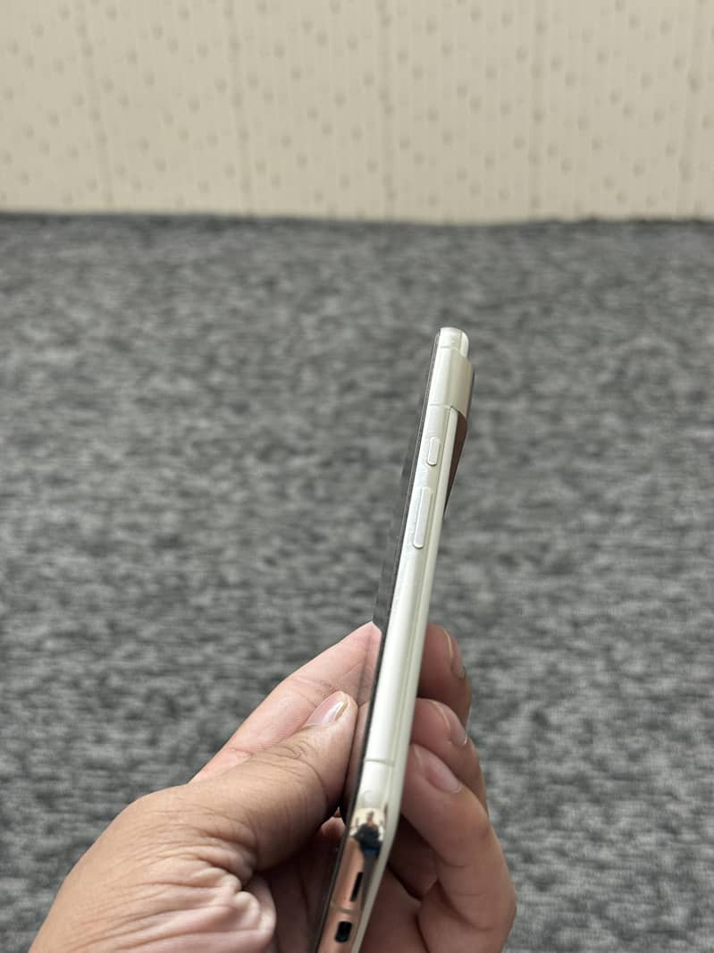 Google Pixel 8 Pro 4