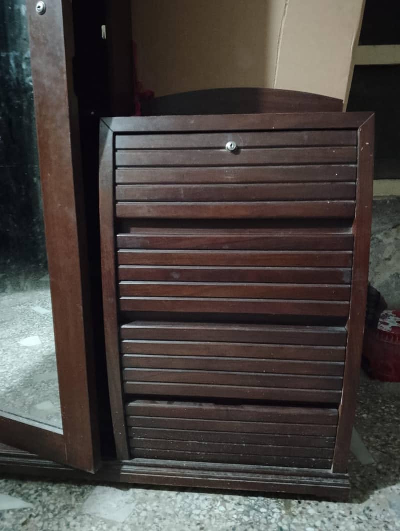 Dressing Table 1