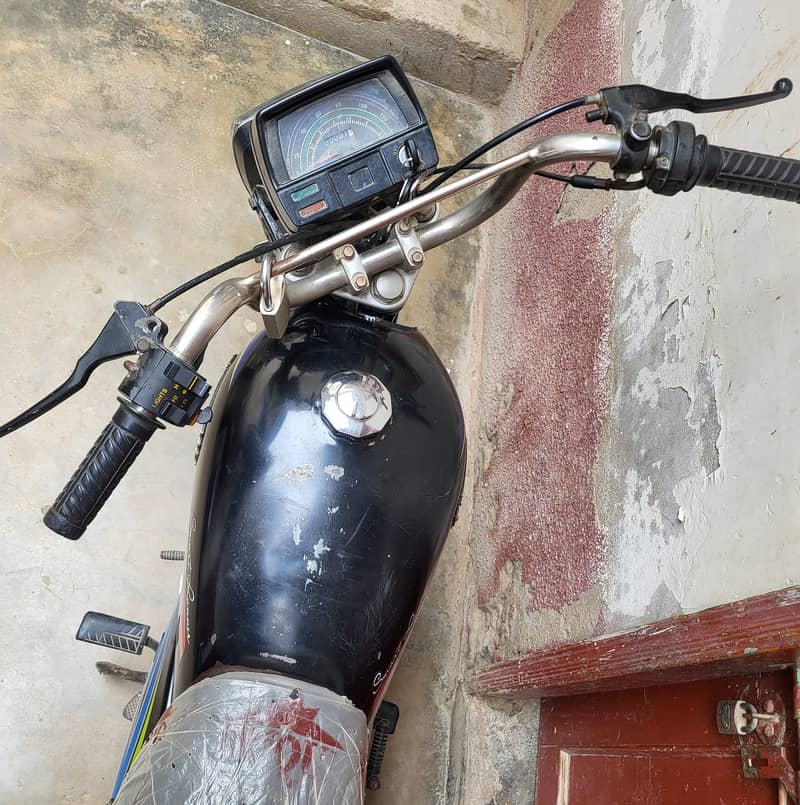 Unique 2018 model good condition 1