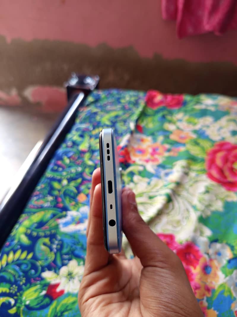 OPPO A17 0