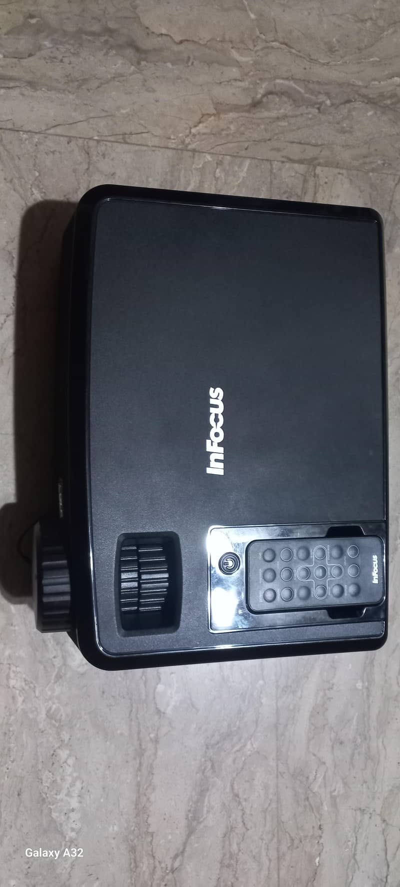 Projector Infocus Model-X9 5